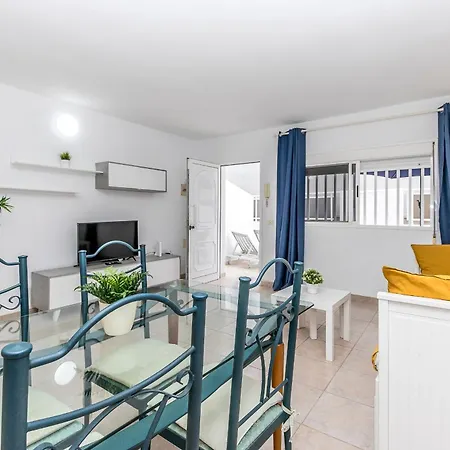 Relax By The Sea At Medano Retreat Terrace Pool Эль-Медано