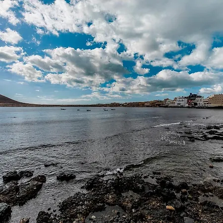Relax By The Sea At Medano Retreat, Terrace & Pool Апартаменты