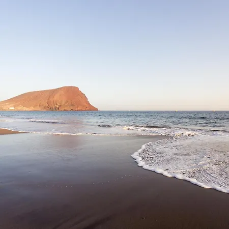 Relax By The Sea At Medano Retreat, Terrace & Pool Апартаменты *