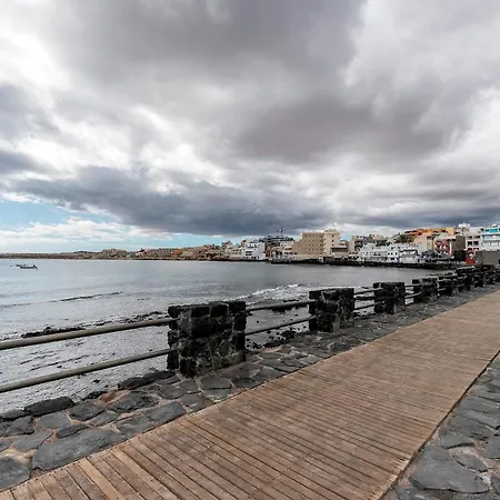 Relax By The Sea At Medano Retreat Terrace Pool *