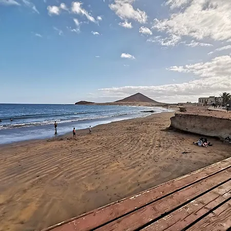 Relax By The Sea At Medano Retreat, Terrace & Pool Апартаменты Эль-Медано