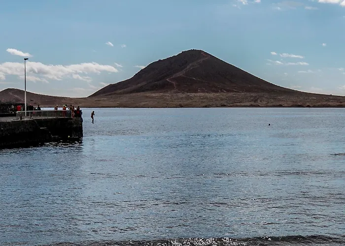 Relax By The Sea At Medano Retreat Terrace Pool