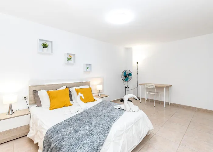 Relax By The Sea At Medano Retreat Terrace Pool * El Médano